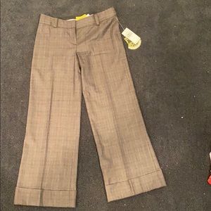 Wide leg, ankle length work pant